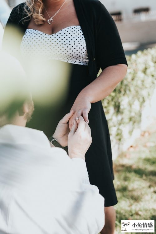 老婆出轨怎样挽救婚姻?挽回变心老婆最好办法