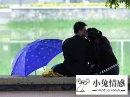 女大学生谈婚前性行为 反对者占少数宽容者居多