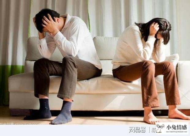 婚外情断联后男人心里_妻子出轨后一个男人心里路程_男人赌博离婚后心里