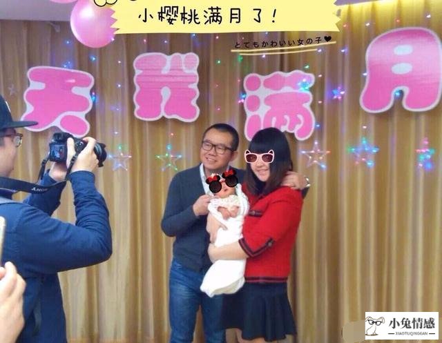 41岁涂磊曝光老婆正面照回应“离婚”消息，演绎铁汉柔情，网友却称看脸就知道是真爱