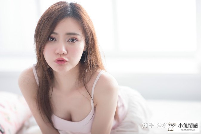 怎么挽回水瓶女的爱？还在用跪舔？教你高姿态挽回女友