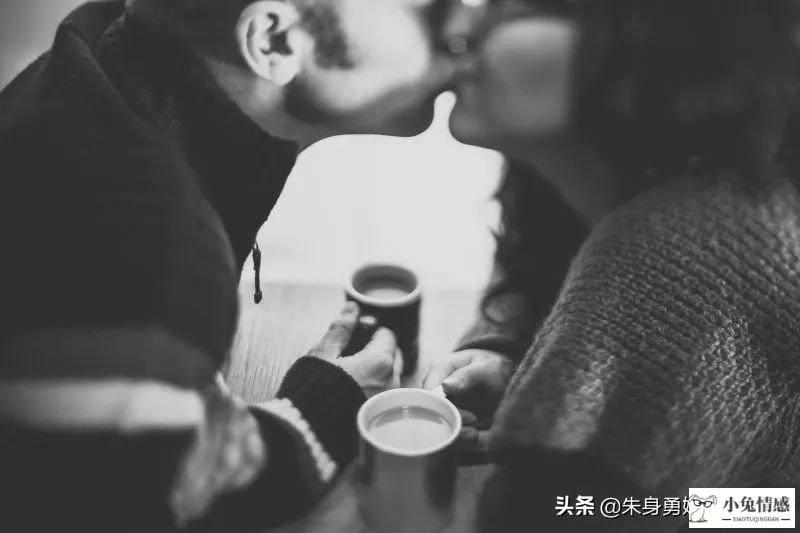 心理学分析：为什么老公出轨，既不跟女朋友分手也不离婚