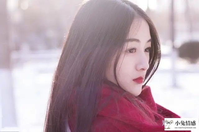 完美:3个挽回女人的最佳时间，男人抓 住机会，成功追回女朋友