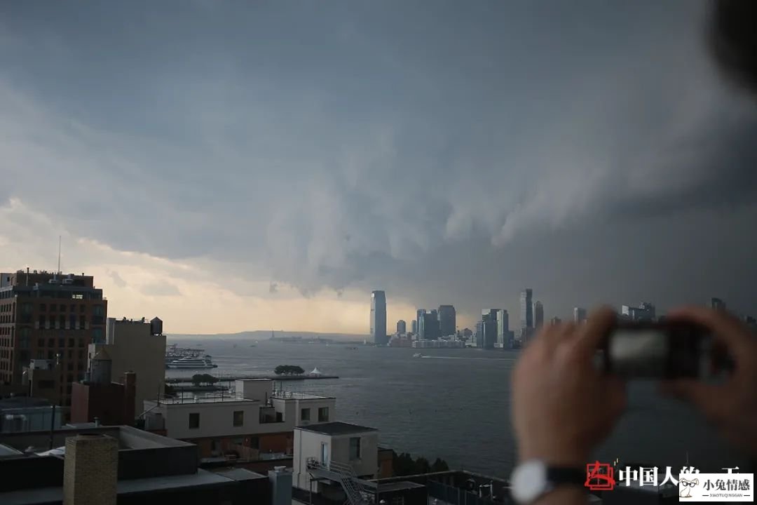 请朋友到家吃饭 过夜_约女孩子到家里吃饭怎么说_讨厌老公朋友到家吃饭